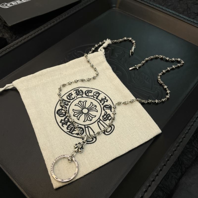 Ch*0me He**ts necklaces